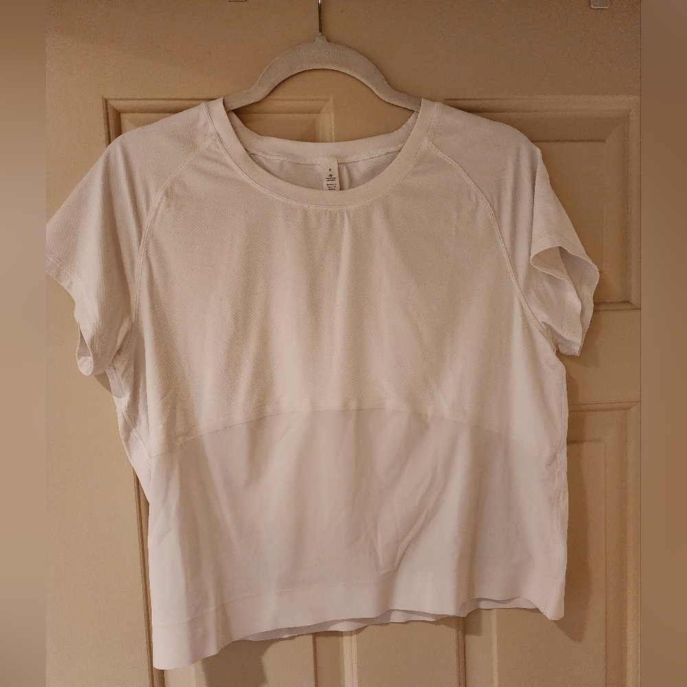 Lululemon top 6